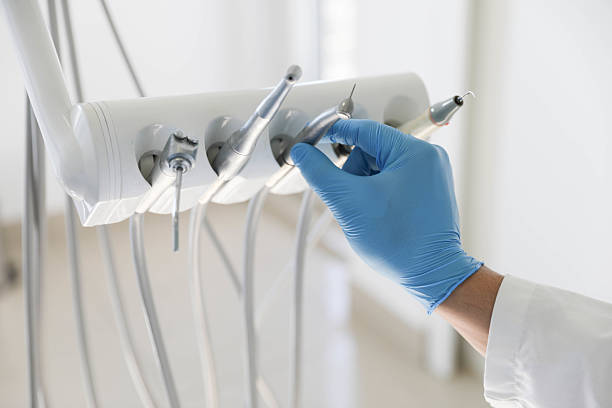 Professional Tooth Extraction technician working in East Dublin, GA